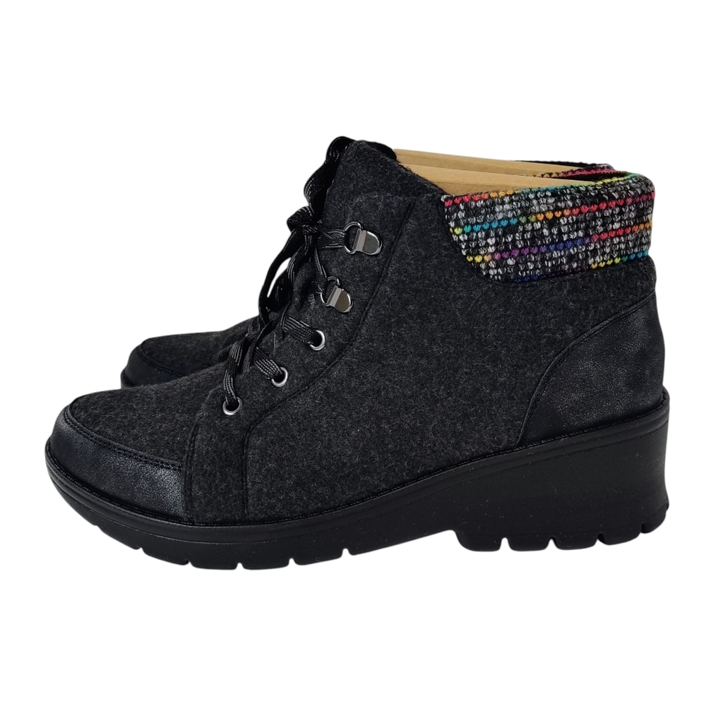 BEEZEES Brooklyn Boots 10 Black-Rain Chelsea Ankle New!